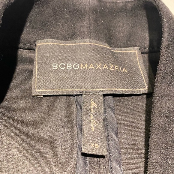 XS BCBG Maxazria short black blazer - Picture 3 of 10